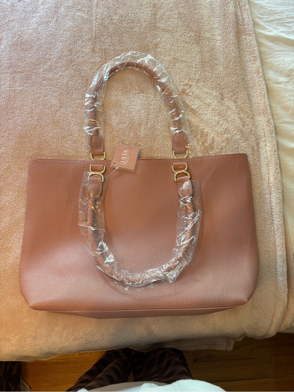 Ulta Beauty Women's Pebbled Tote Bag in Saddle Brown